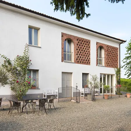 Albarossa Casa de Campo Nizza Monferrato